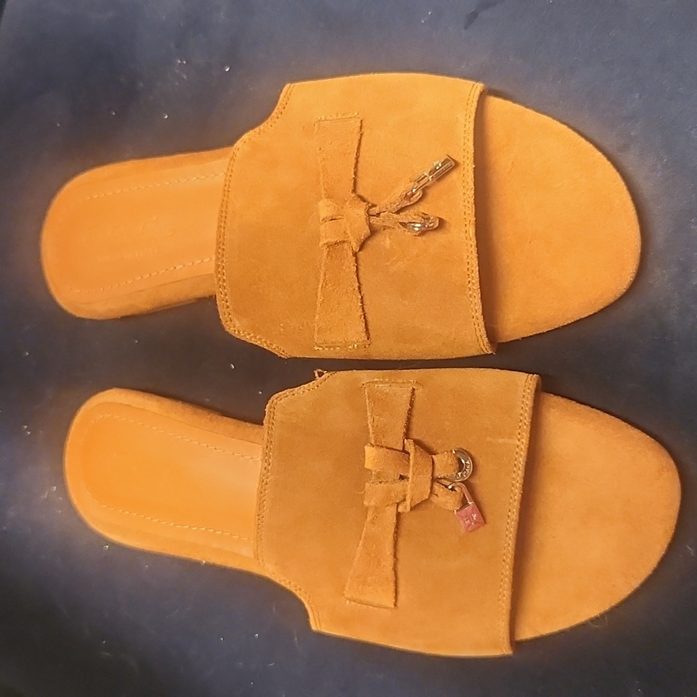 Lord Piana suede sandals